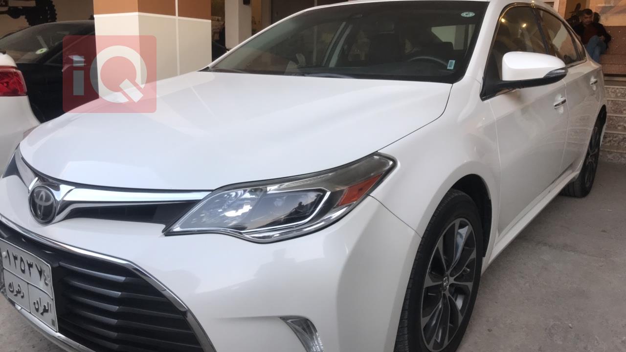 تويوتا أفالون